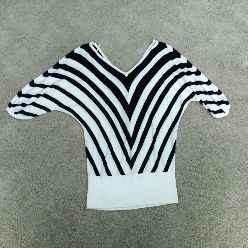 White House Black Market Black White Striped V-Neck Top Size XS Career Work